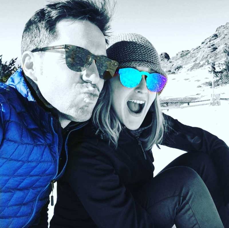 Gafas de sol Carrighan en la nieve azules