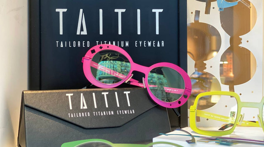 Gafas de titanio personalizadas Taitit Eyewear en Asun Oliver Ópticas Valencia
