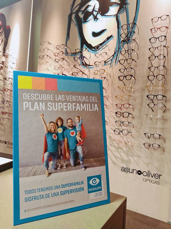 Plan Superfamilia de Essilor en Asun Oliver Ópticas Valencia